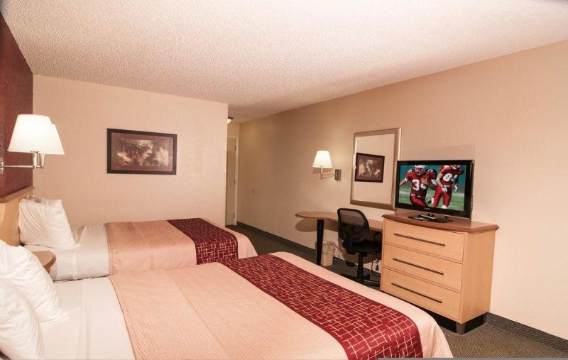 فندق Red Roof Inn & Suites Pensacola East   Milton