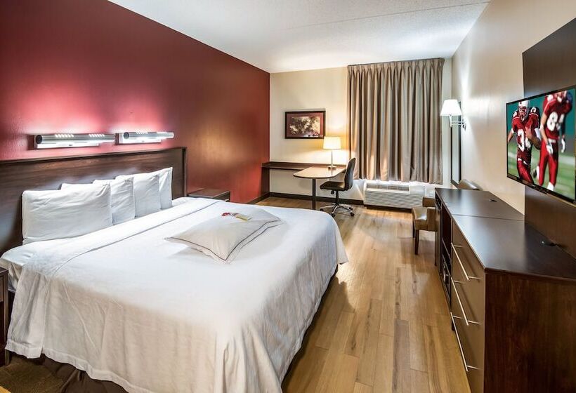 Отель Red Roof Inn Plus+ South Deerfield   Amherst