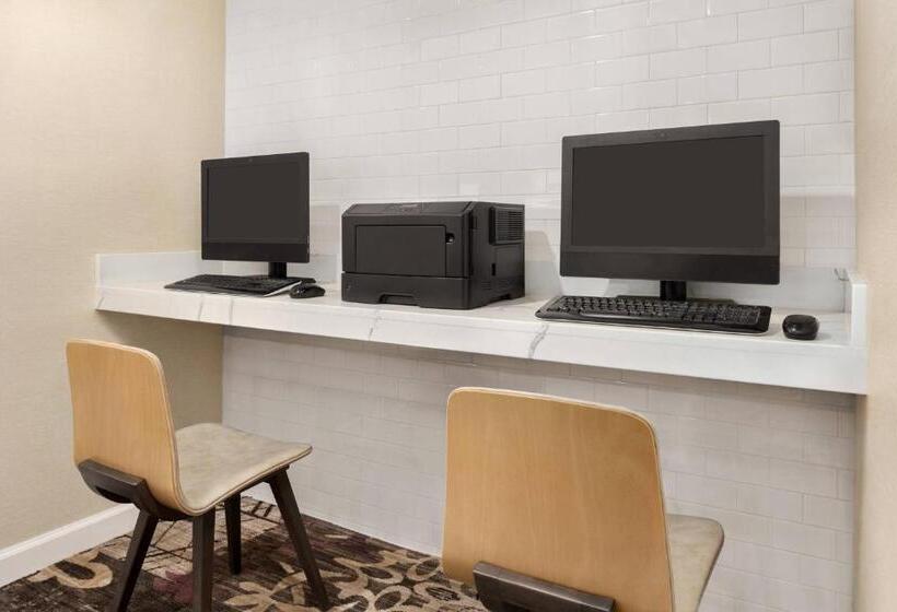 酒店 Residence Inn Kansas City Independence