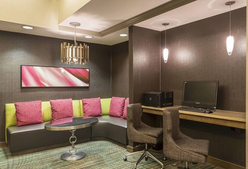 هتل Residence Inn Louisville Northeast