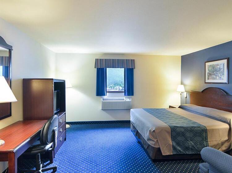 בית מלון כפרי Rodeway Inn Carrollton I 35e