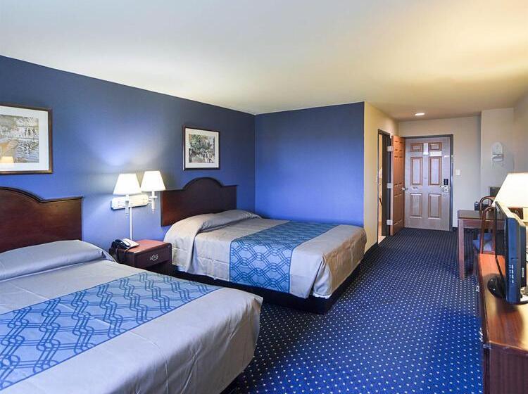 בית מלון כפרי Rodeway Inn Carrollton I 35e