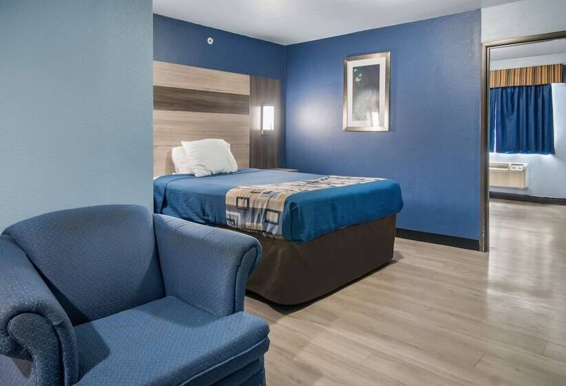 בית מלון כפרי Rodeway Inn Carrollton I 35e