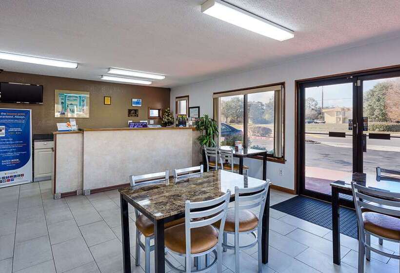 בית מלון כפרי Rodeway Inn Lake City I75