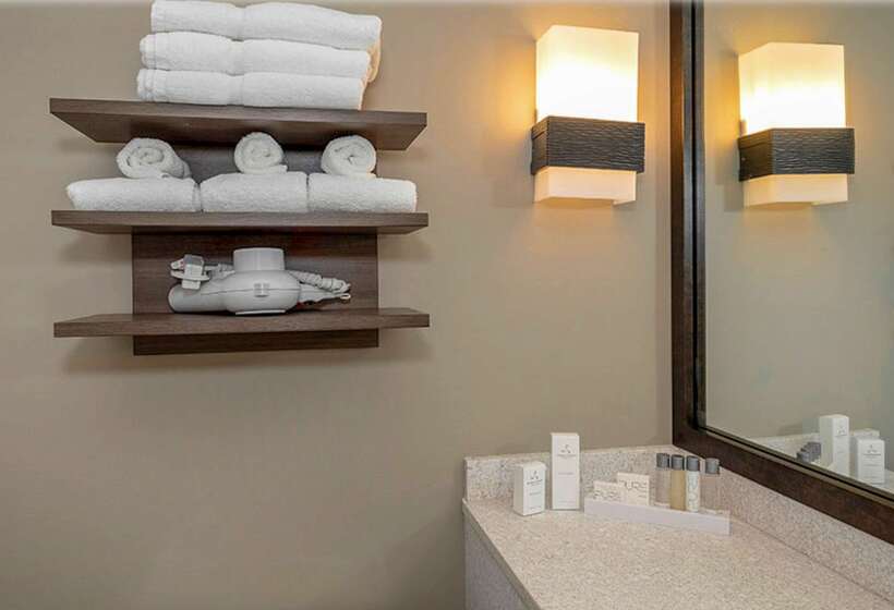 هتل State House Inn