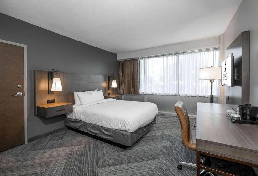 هتل State House Inn