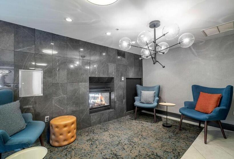 هتل State House Inn