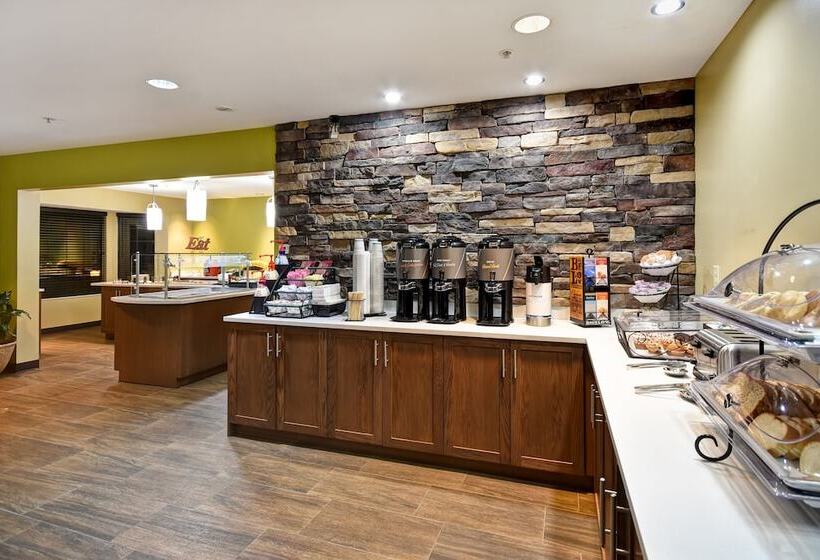 هتل Staybridge Suites Grand Rapids Kentwood, An Ihg