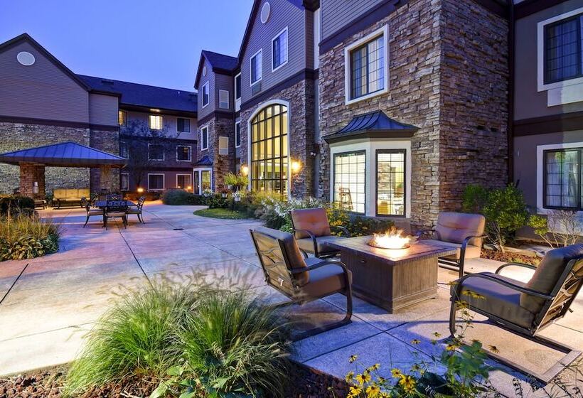 هتل Staybridge Suites Grand Rapids Kentwood, An Ihg