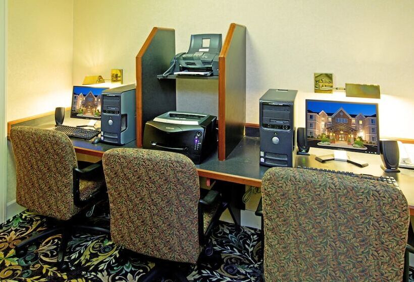 ホテル Staybridge Suites Louisville   East, An Ihg