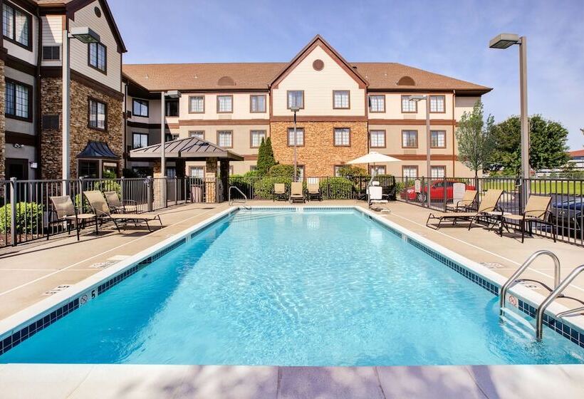 ホテル Staybridge Suites Louisville   East, An Ihg