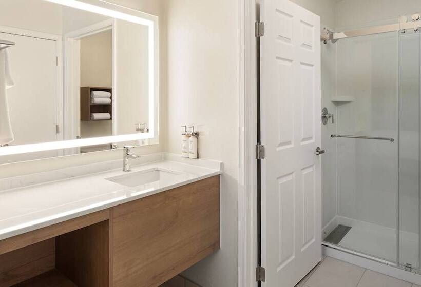 ホテル Staybridge Suites Minneapolis Maple Grove, An Ihg