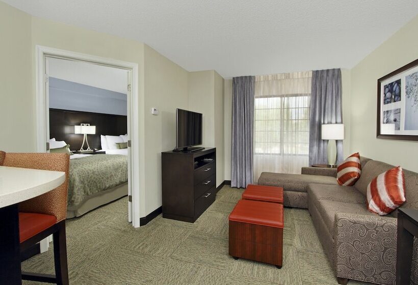Отель Staybridge Suites Tysons   Mclean, An Ihg