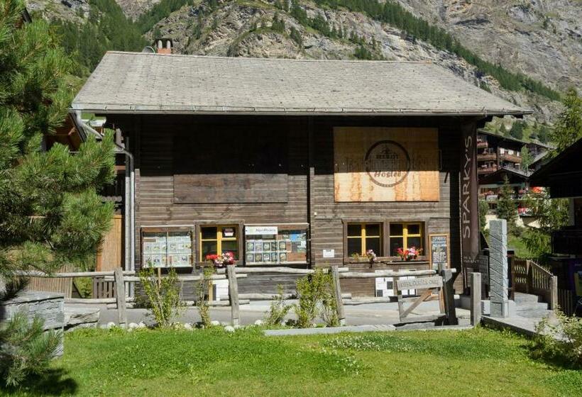 בית מלון כפרי The Matterhorn Hostel Zermatt