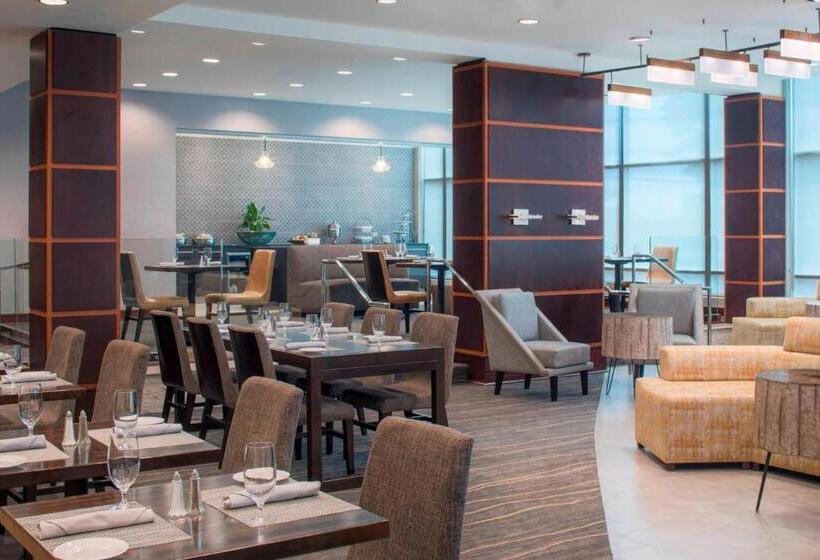 هتل The Westin Mount Laurel