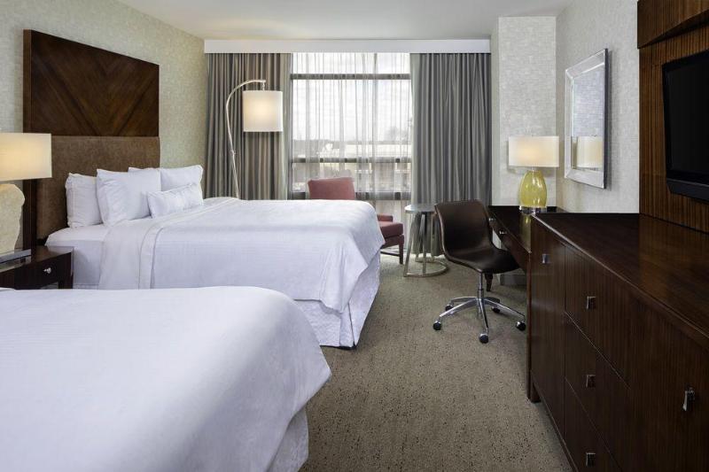 هتل The Westin Mount Laurel