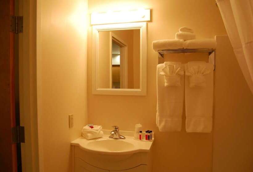 Microtel Inn & Suites By Wyndham Plattsburgh