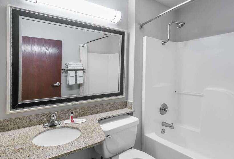 Microtel Inn And Suites Lafayette