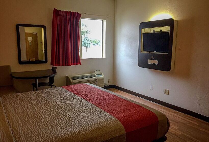 Motel 6 Woodway, Tx