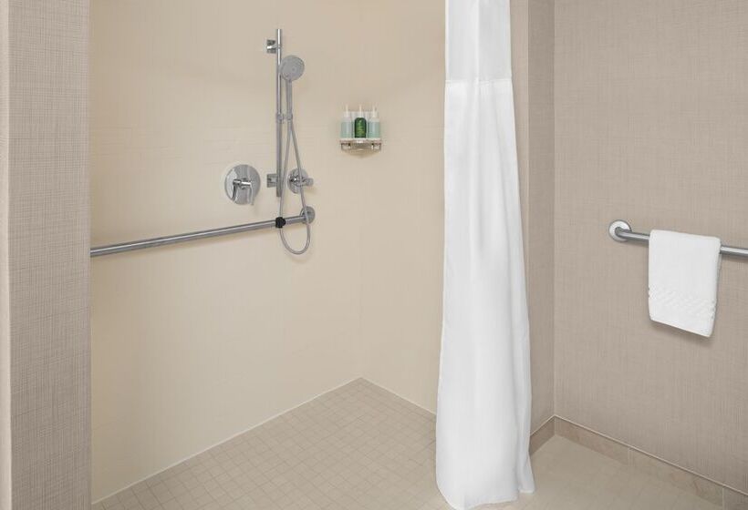 Residence Inn Long Island Holtsville