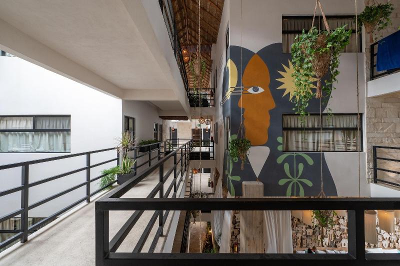 호스텔 Mayan Monkey Tulum | Social