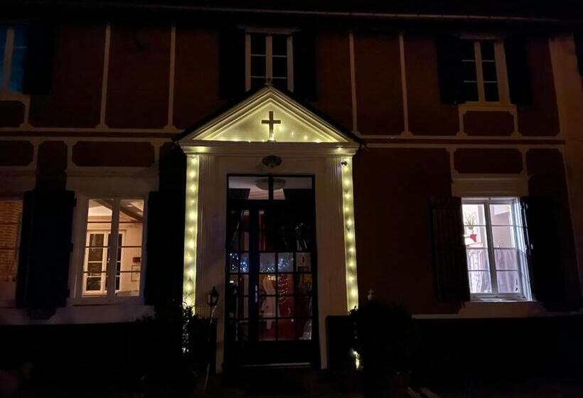 住宿加早餐  Au Presbytère De Saigneville