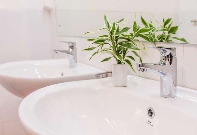 민박 Pinnawala Backpack Residencies