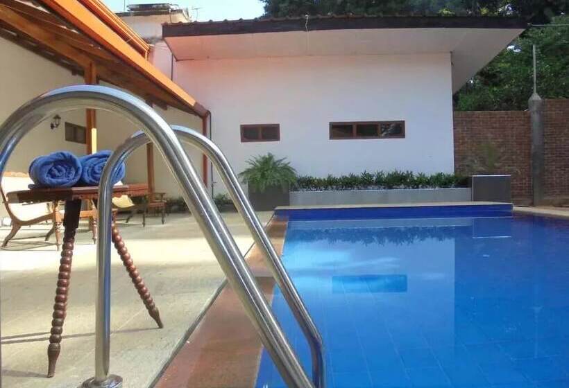 민박 Pinnawala Backpack Residencies