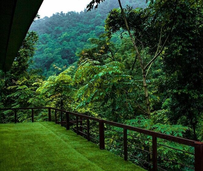 酒店 Haut Monde Hill Stream Resort And Spa