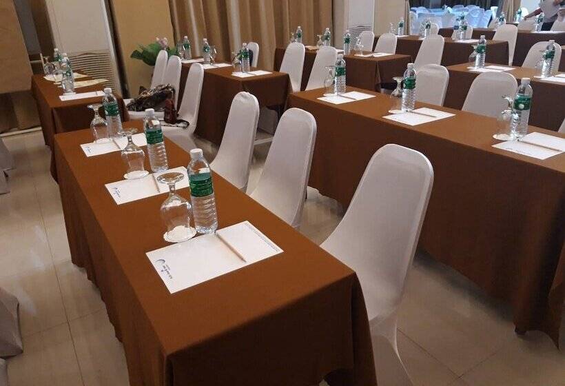 هتل Nsiri Resort &