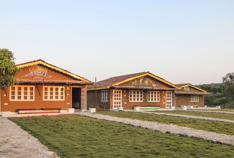 ホテル Wow Stayz2 Pachmarhi Foothill Cottages