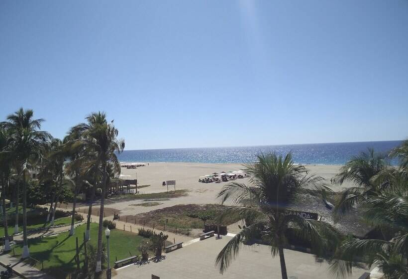 هتل Bungalows Acuario