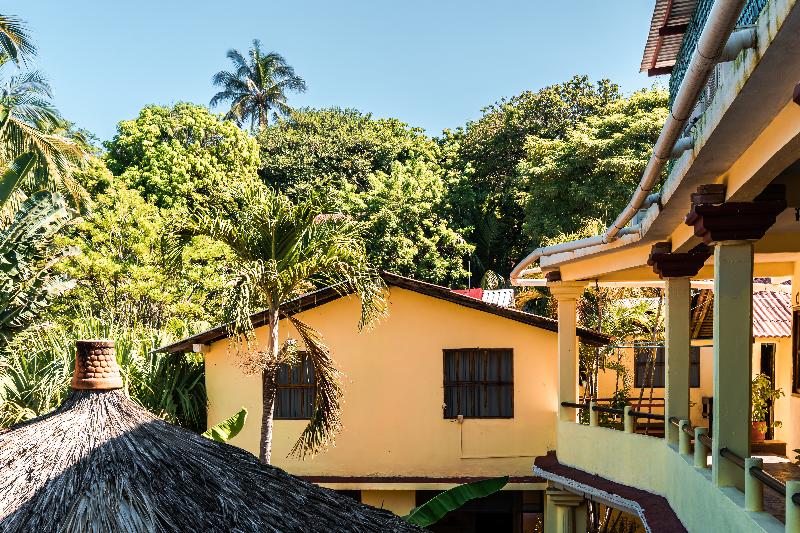 هتل Bungalows Acuario