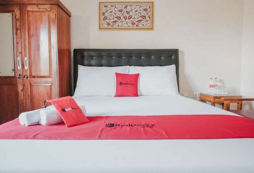 پانسیون Reddoorz Near Ambarukmo Yogyakarta