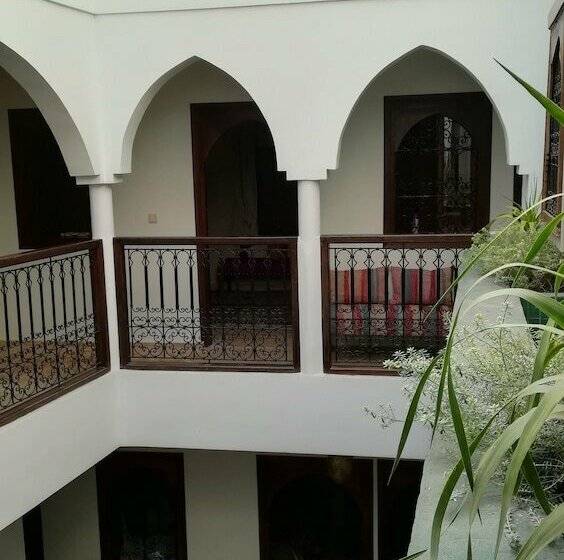 Riad Achwaq