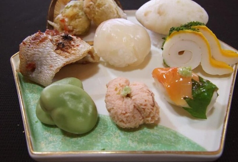 ريوكان Akakura Onsen Izumiso