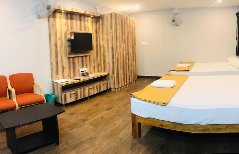 旅馆 Sharada Residency