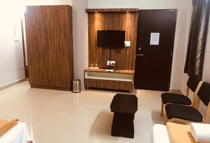 旅馆 Sharada Residency
