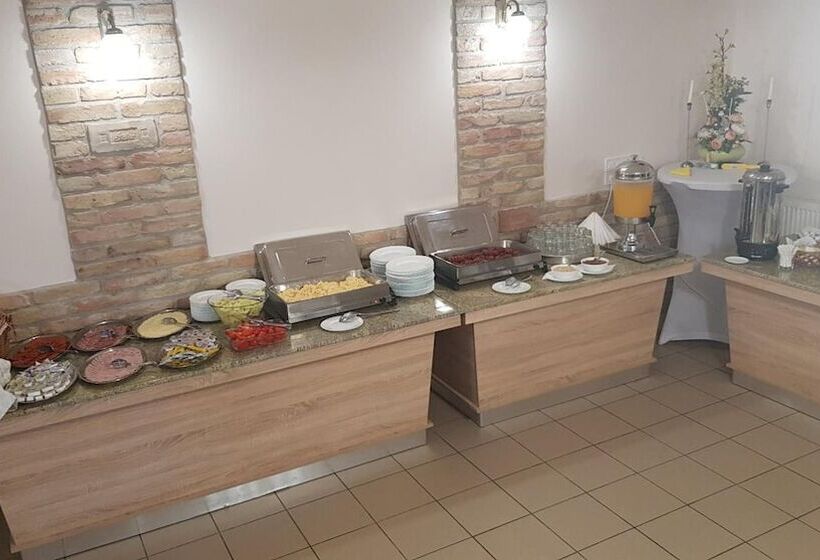 Forró Fogadó & Bauer Bistro