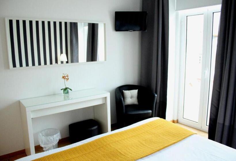 Хостел Aveiro White House