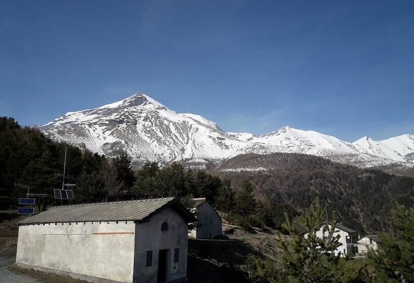 פונדק Rifugio Truc