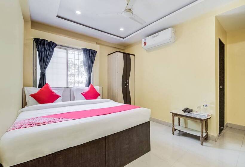 فندق Amrut Executive By Oyo Rooms