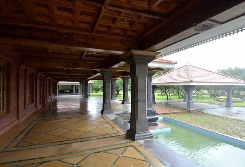 호텔 Ayurvedic Village