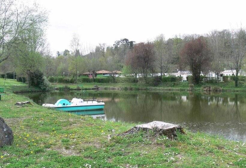 酒店 Camping Le Repaire   Les Chalets