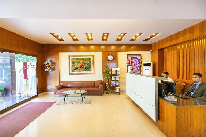 בית מלון כפרי Freesia By Express Inn