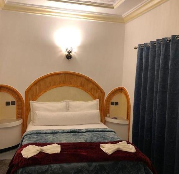 فندق Gîte D étape Tamaloute
