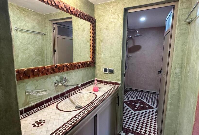 فندق Gîte D étape Tamaloute