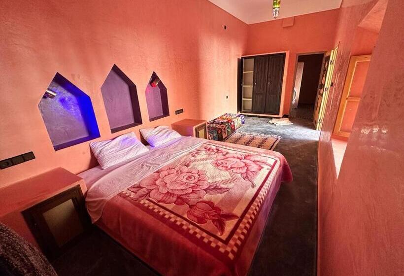 فندق Gîte D étape Tamaloute