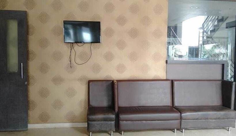 酒店 Iroomz Shivaratna Palace