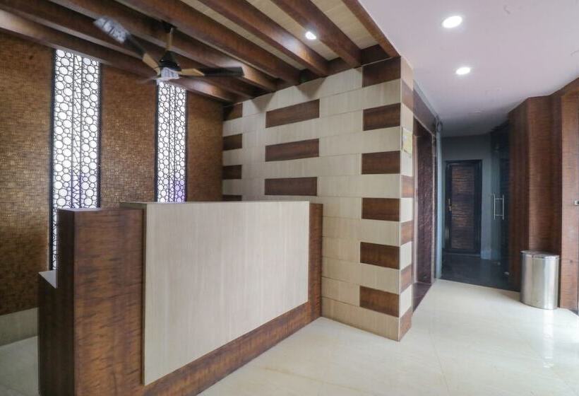فندق J J Residency By Oyo Rooms